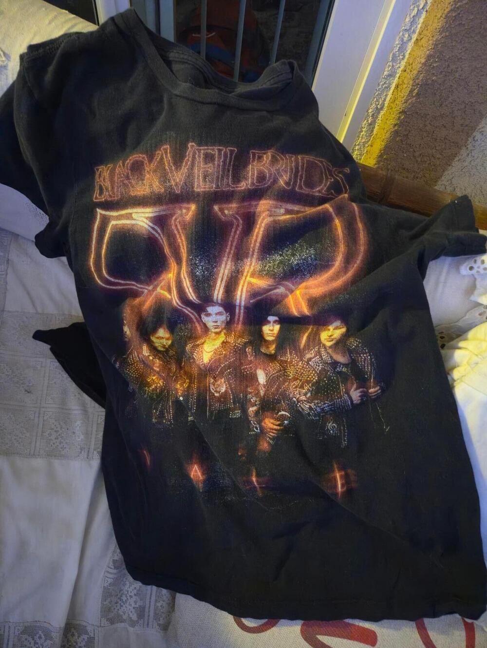 Black Veil Brides Band Graphic T-Shirt Size Small
